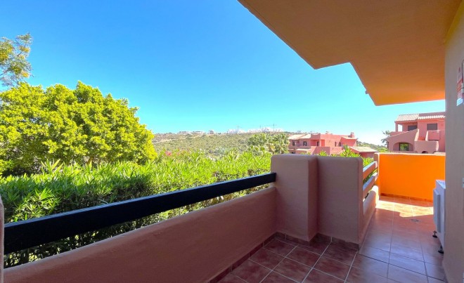 Sale · Apartment / Flat · Casares · Costa del Sol