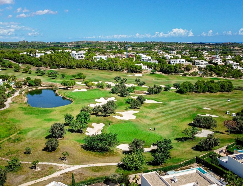 Nueva construcción  · Villa / Chalet · San Miguel de Salinas · Las Colinas Golf