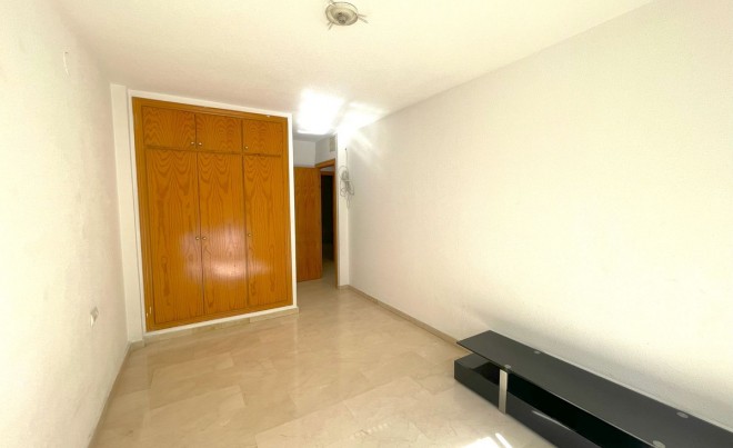 Sale · Apartment / Flat · Estepona · Costa del Sol