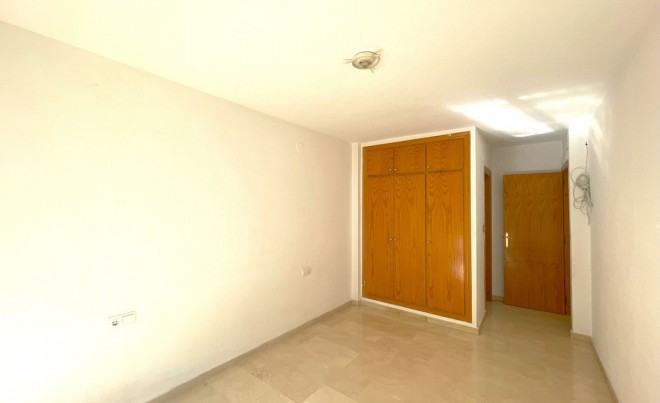 Sale · Apartment / Flat · Estepona · Costa del Sol