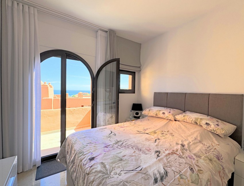 Sale · Apartment / Flat · La Duquesa · Costa del Sol