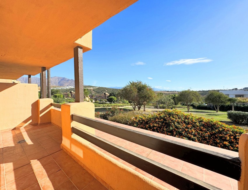 Sale · Apartment / Flat · Casares · Costa del Sol