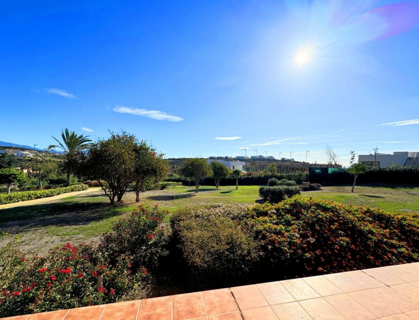 Sale · Apartment / Flat · Casares · Costa del Sol