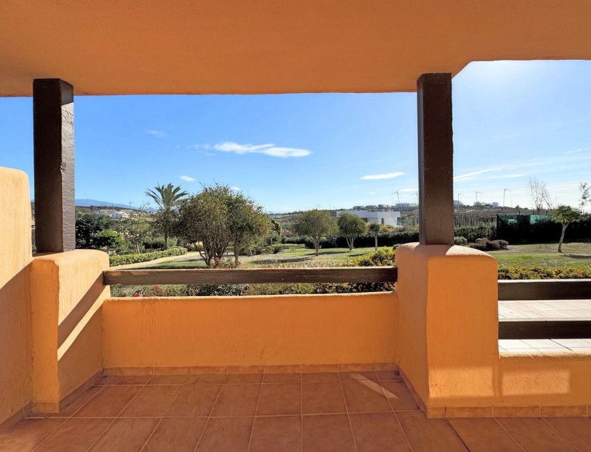 Sale · Apartment / Flat · Casares · Costa del Sol