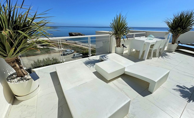 Sale · Apartment / Flat · Casares · Costa del Sol