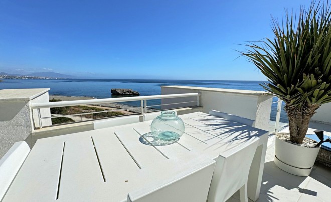 Sale · Apartment / Flat · Casares · Costa del Sol