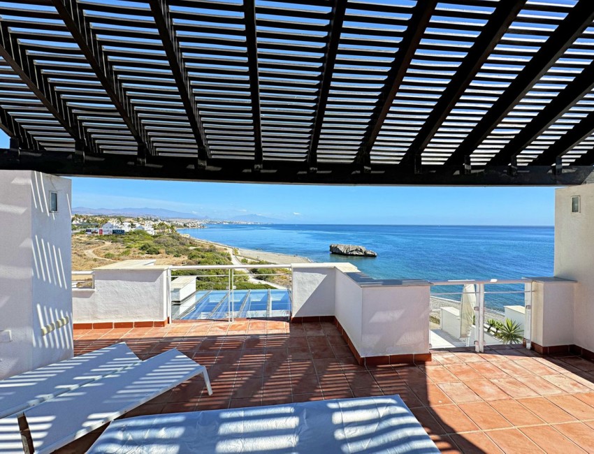 Sale · Apartment / Flat · Casares · Costa del Sol