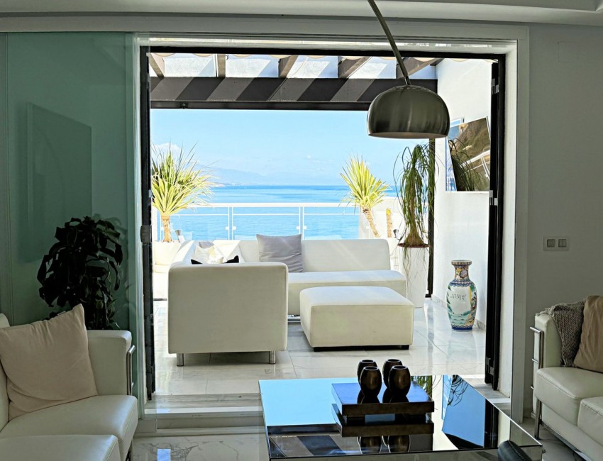 Sale · Apartment / Flat · Casares · Costa del Sol