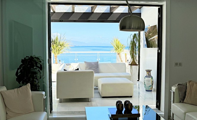 Sale · Apartment / Flat · Casares · Costa del Sol