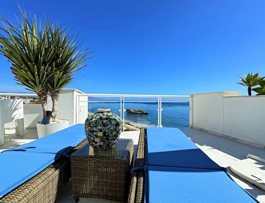 Sale · Apartment / Flat · Casares · Costa del Sol