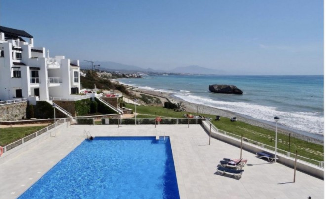 Sale · Apartment / Flat · Casares · Costa del Sol