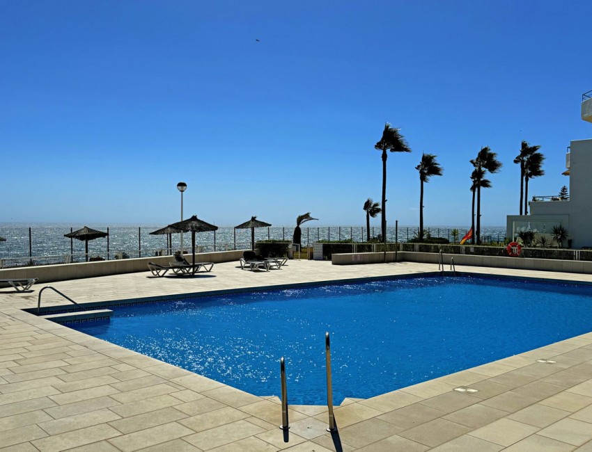 Sale · Apartment / Flat · Casares · Costa del Sol