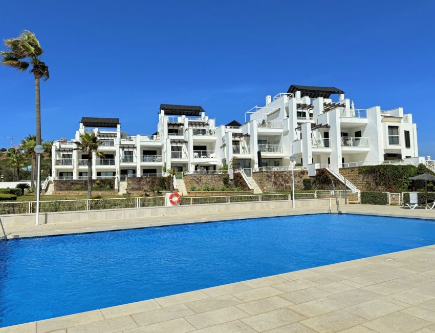 Sale · Apartment / Flat · Casares · Costa del Sol