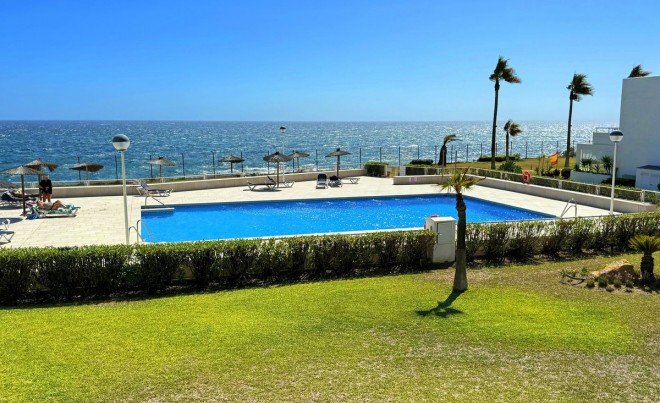 Sale · Apartment / Flat · Casares · Costa del Sol