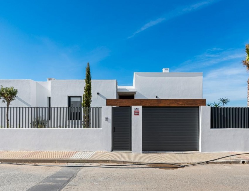 Nueva construcción  · Villa / Chalet · La Manga · Mar de Cristal