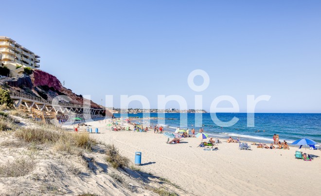 Nueva construcción  · Ático · Orihuela Costa · Playa Flamenca