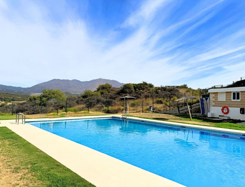 Venta · Apartamento / Piso · Casares · Costa del Sol