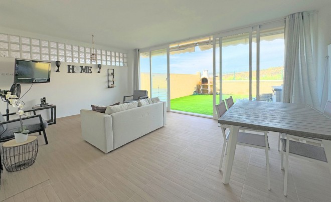 Venta · Apartamento / Piso · Casares · Costa del Sol