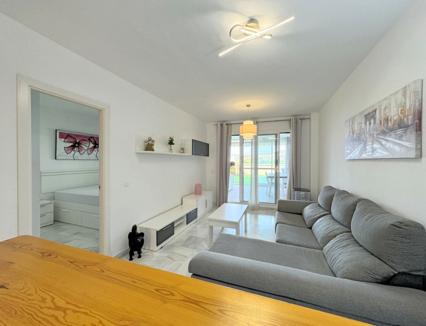 Sale · Apartment / Flat · Casares · Costa del Sol