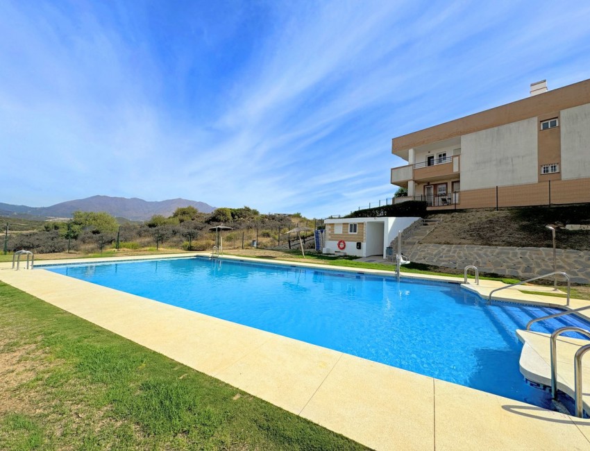 Venta · Apartamento / Piso · Casares · Costa del Sol