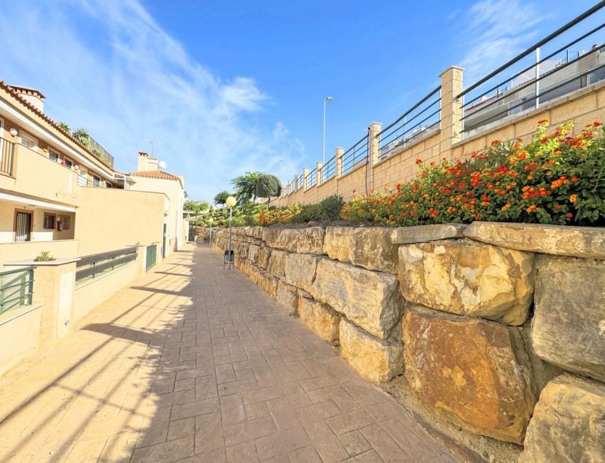 Sale · Apartment / Flat · Casares · Costa del Sol