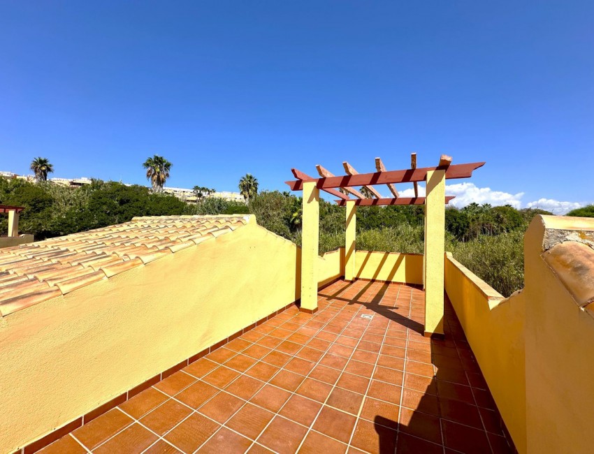 Sale · Bungalow / Townhouse / Detached / Terraced · Casares · Costa del Sol