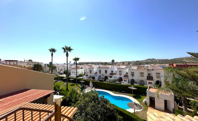 Revente · Bungalow / Maison de Ville · Casares · Costa del Sol