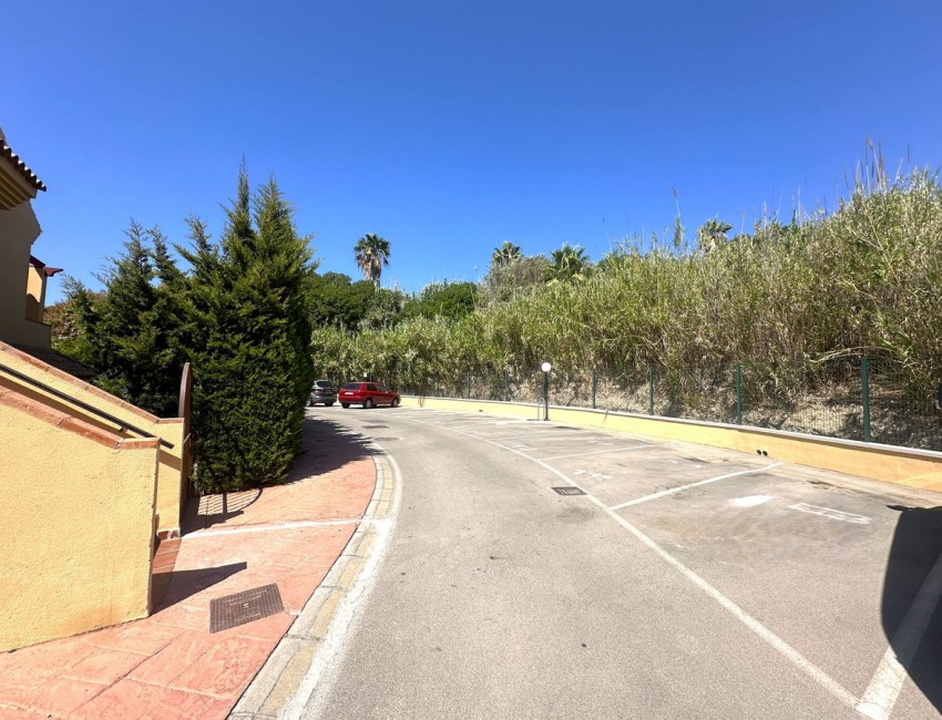 Sale · Bungalow / Townhouse / Detached / Terraced · Casares · Costa del Sol