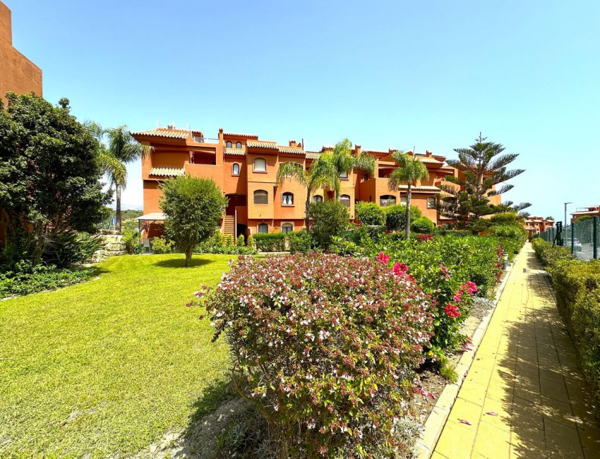 Sale · Apartment / Flat · Estepona · Costa del Sol