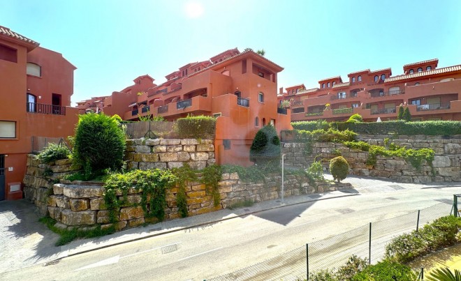 Sale · Apartment / Flat · Estepona · Costa del Sol