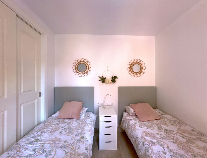 Sale · Apartment / Flat · Estepona · Costa del Sol