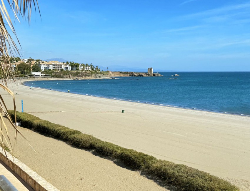 Sale · Apartment / Flat · Casares · Costa del Sol