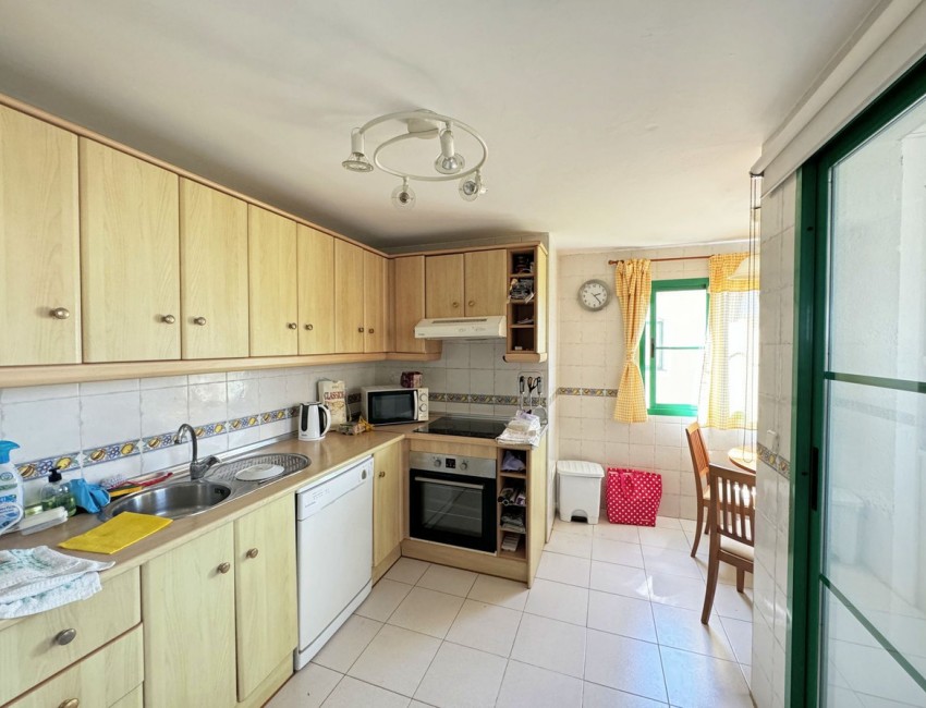 Sale · Apartment / Flat · Casares · Costa del Sol