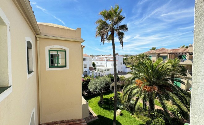 Sale · Apartment / Flat · Casares · Costa del Sol