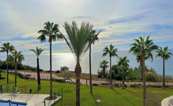 Sale · Apartment / Flat · Estepona · Costa del Sol