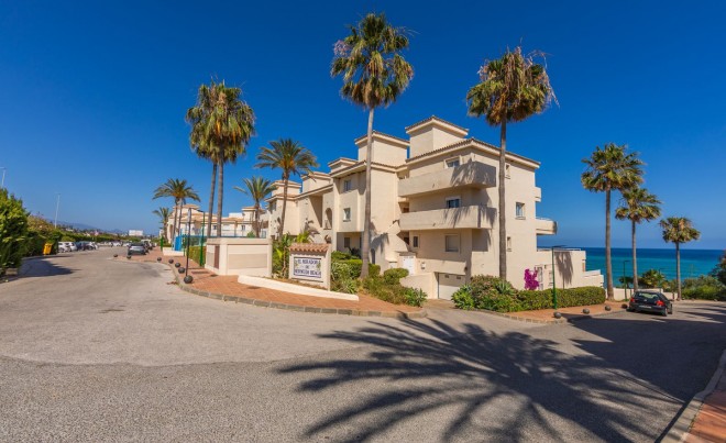 Sale · Apartment / Flat · Estepona · Costa del Sol