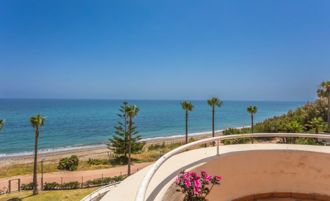 Sale · Apartment / Flat · Estepona · Costa del Sol