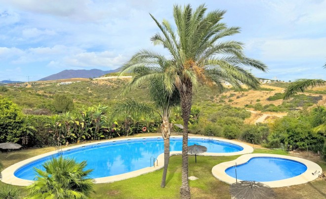 Sale · Apartment / Flat · Casares · Costa del Sol