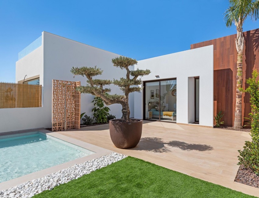 Nueva construcción  · Villa / Chalet · Los Alcazares · La Serena Golf