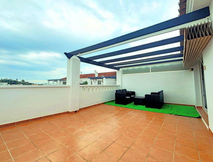 Sale · Apartment / Flat · Nueva Andalucía · Costa del Sol