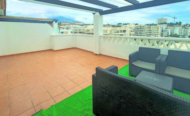 Sale · Apartment / Flat · Nueva Andalucía · Costa del Sol