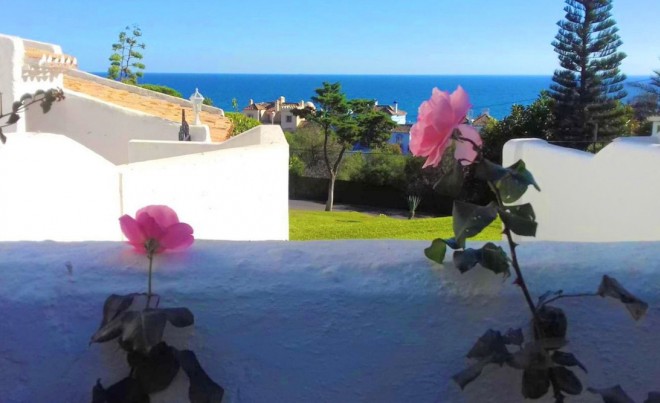 Sale · Bungalow / Townhouse / Detached / Terraced · Casares · Costa del Sol