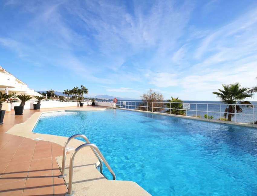 Sale · Apartment / Flat · Estepona · Costa del Sol