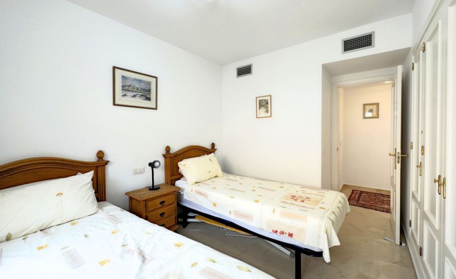 Venta · Apartamento / Piso · Casares · Costa del Sol