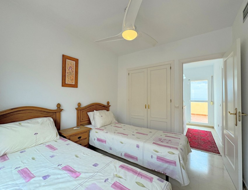 Venta · Apartamento / Piso · Casares · Costa del Sol