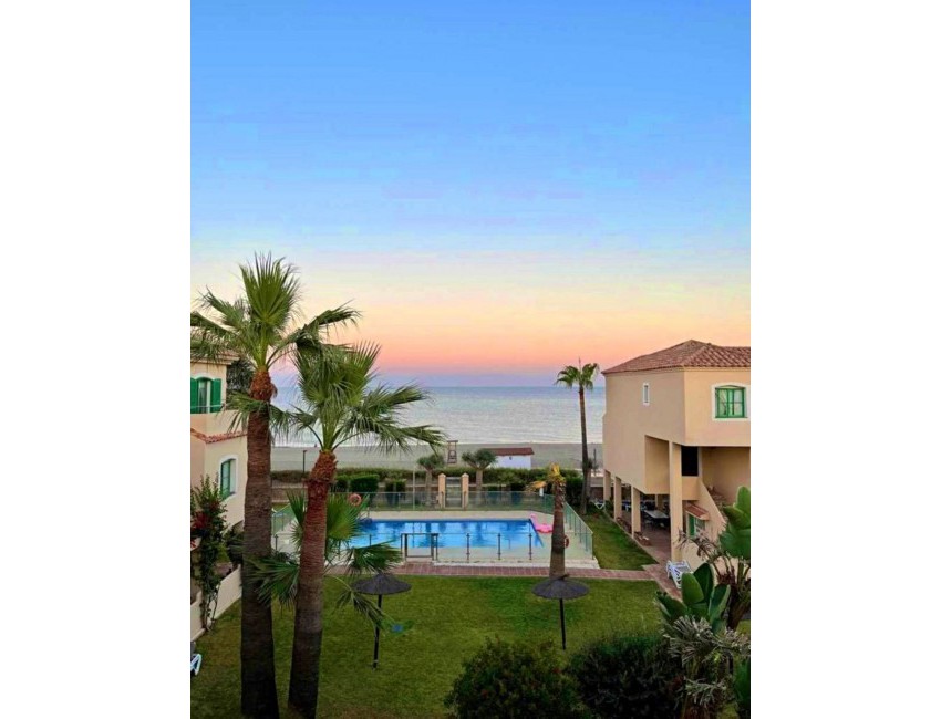 Sale · Apartment / Flat · Casares · Costa del Sol