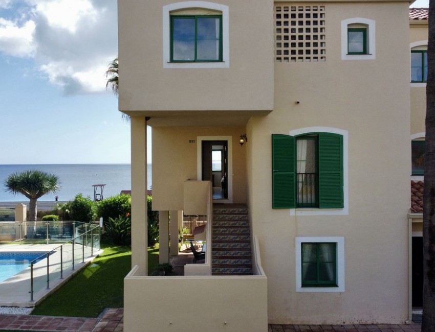 Sale · Apartment / Flat · Casares · Costa del Sol