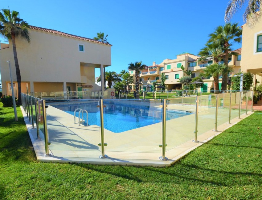 Sale · Apartment / Flat · Casares · Costa del Sol