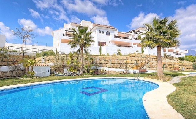 Venta · Apartamento / Piso · Casares · Costa del Sol