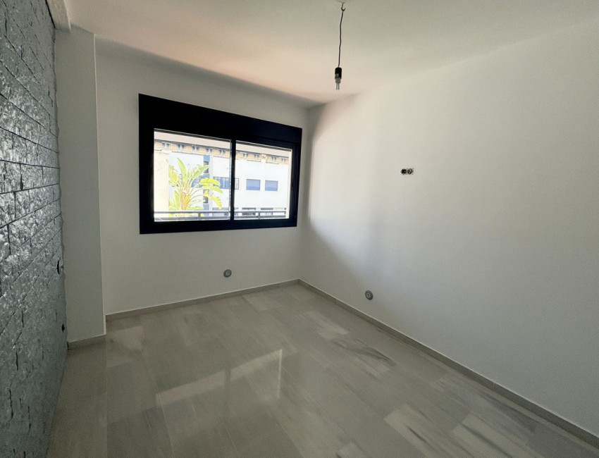 Sale · Apartment / Flat · Estepona · Costa del Sol